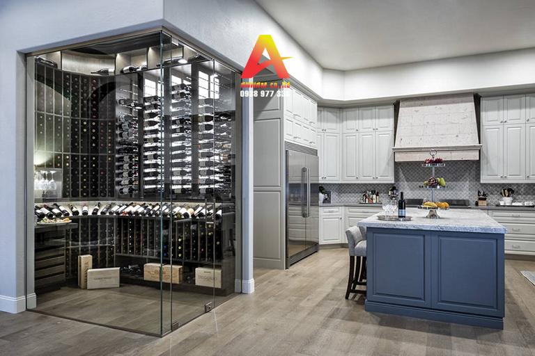 Thiết kế thi công hầm rượu gia đình kết hợp với phòng bếp hiện đại 